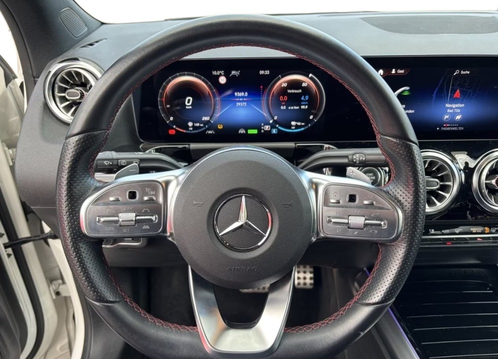 Mercedes-Benz GLA 250e AMG - foto 8