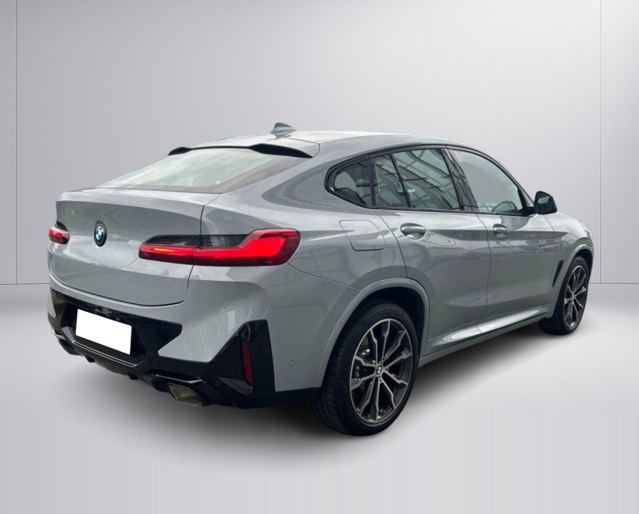 BMW X4 xDrive20d M-Sport (2)