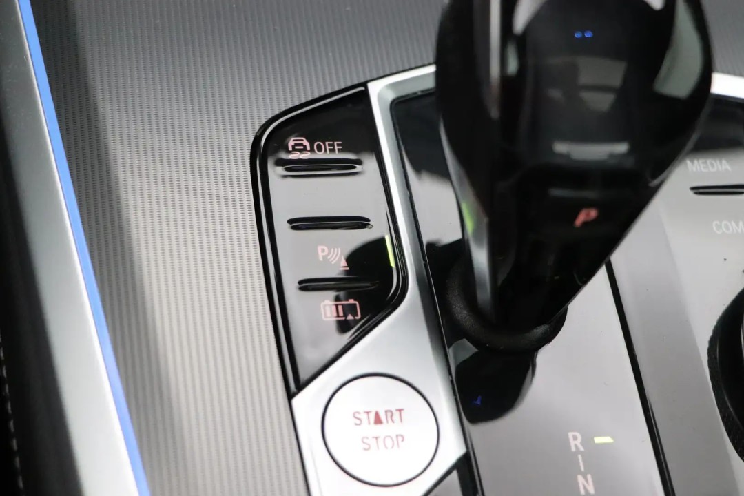 BMW X5 xDrive45e - foto 9