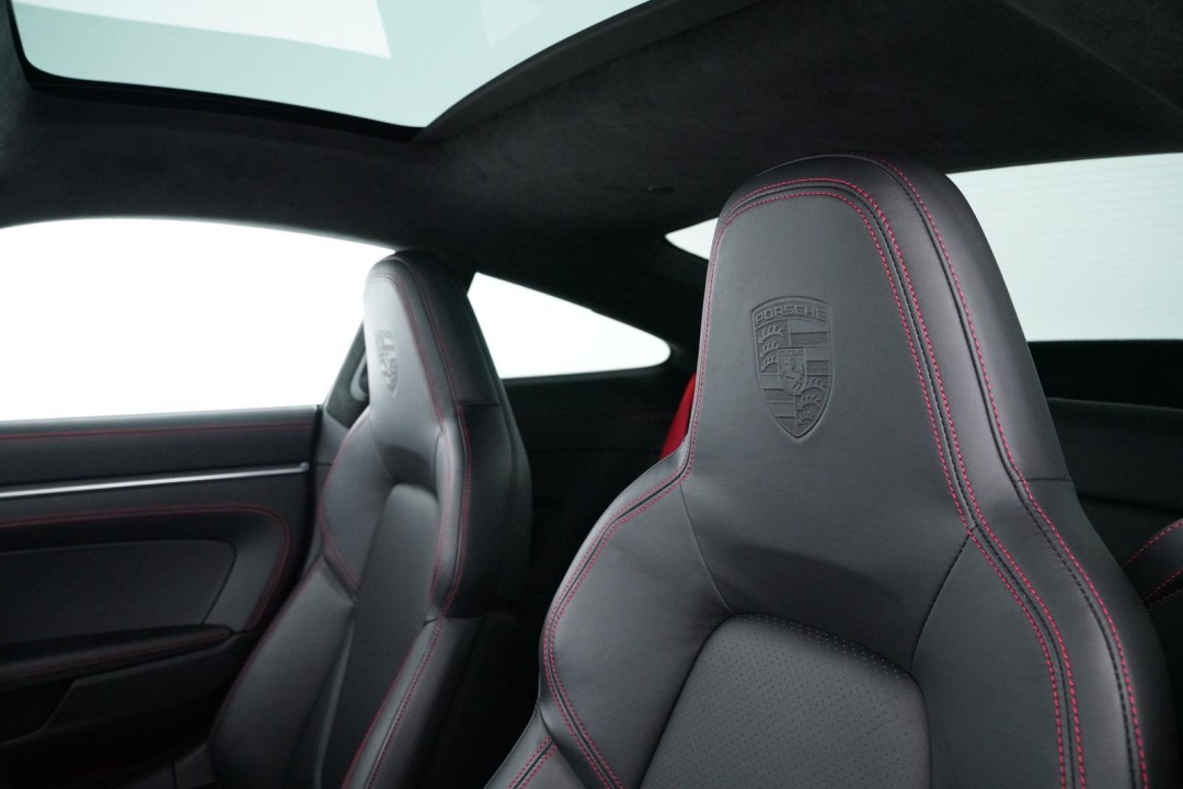 Porsche 911 Carrera 4S - foto 12