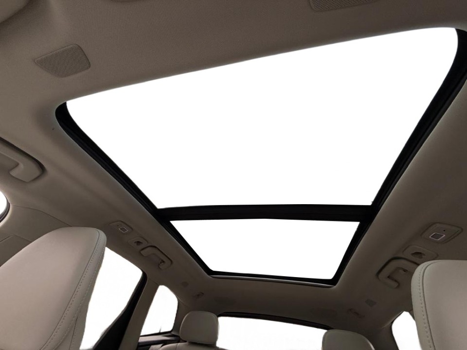 Volvo XC 60 Ultimate Bright Recharge - foto 12