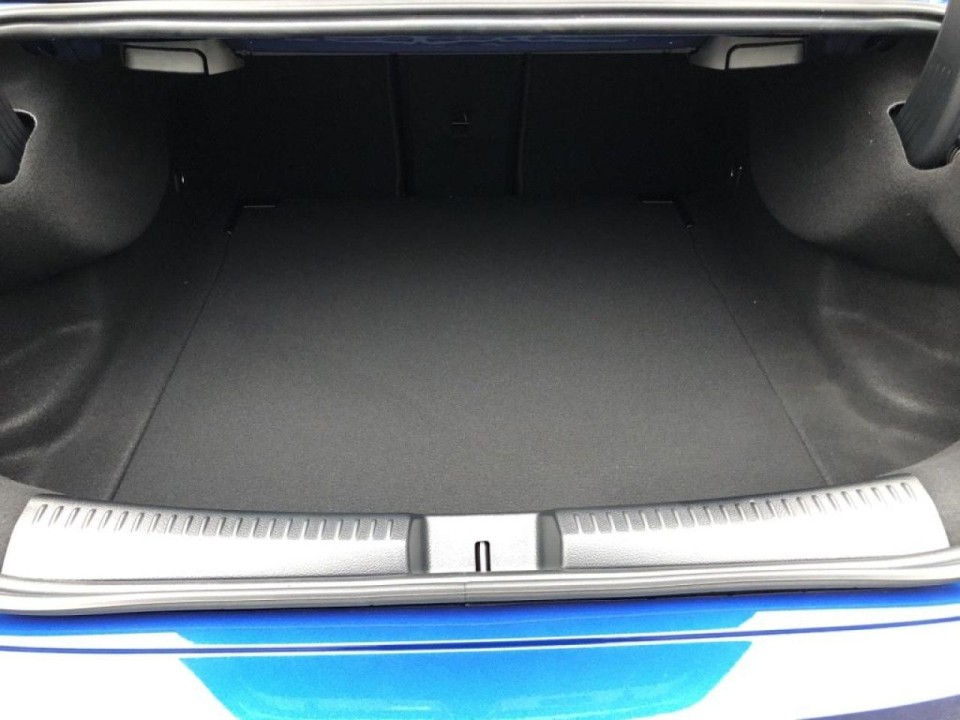 Mercedes-Benz CLA 200 AMG - foto 13