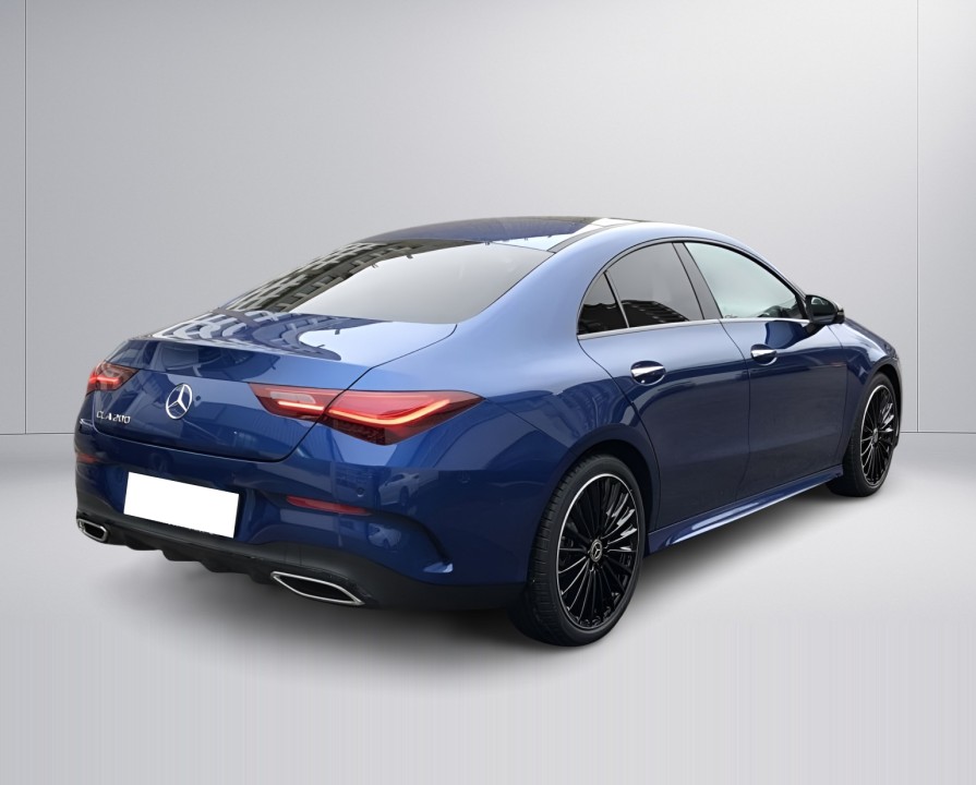 Mercedes-Benz CLA 200 AMG (2)