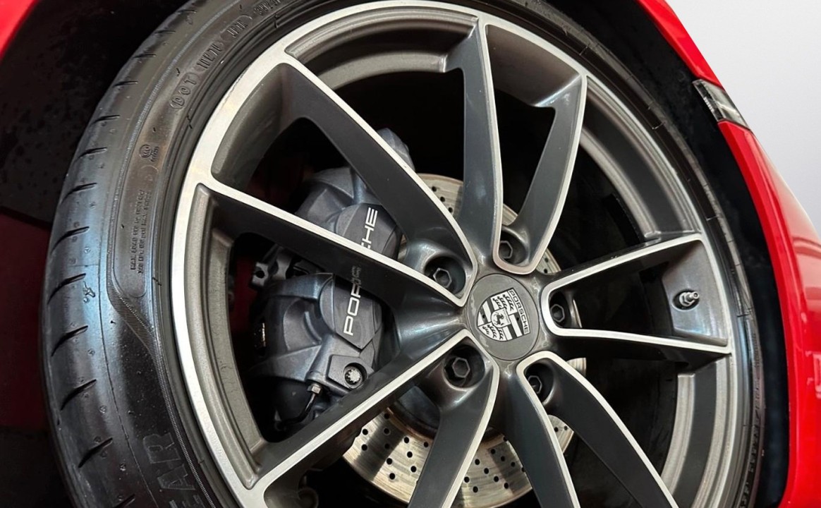 Porsche 911 Carrera - foto 18