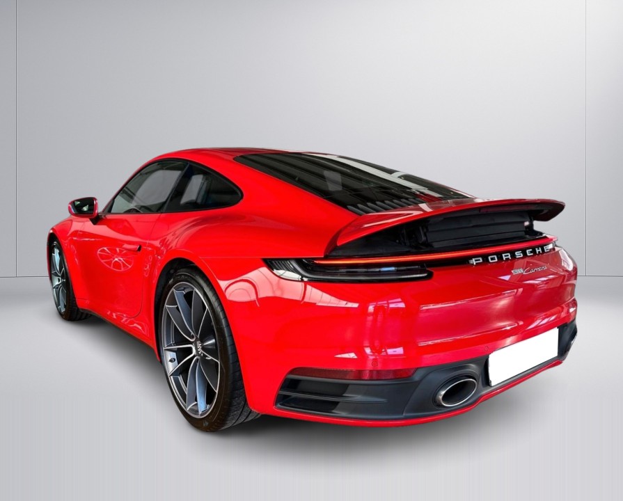 Porsche 911 Carrera (4)