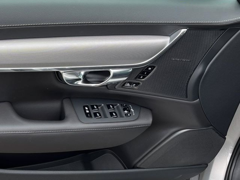 Volvo S90 T8 Recharge AWD - foto 10
