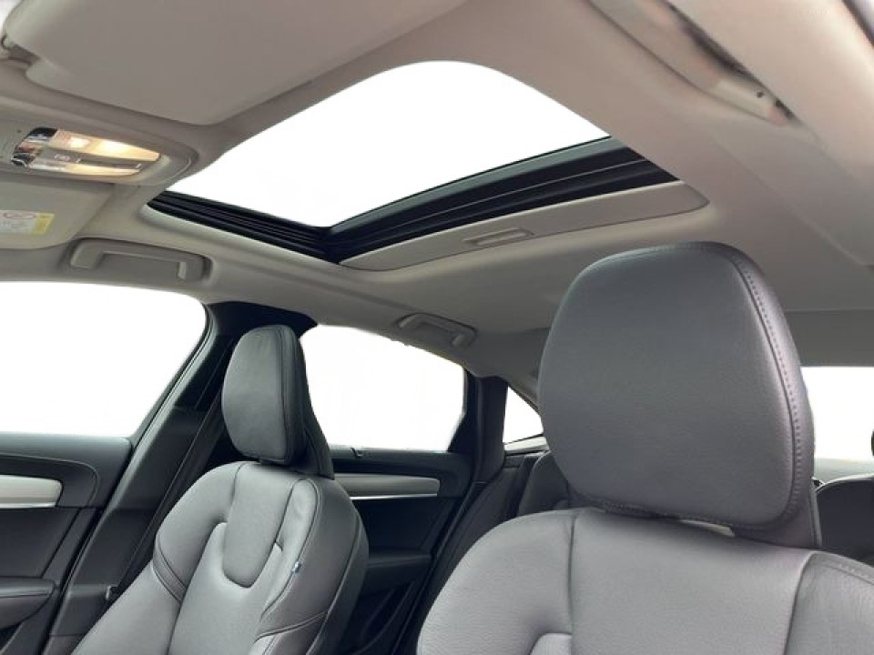 Volvo S90 T8 Recharge AWD - foto 9