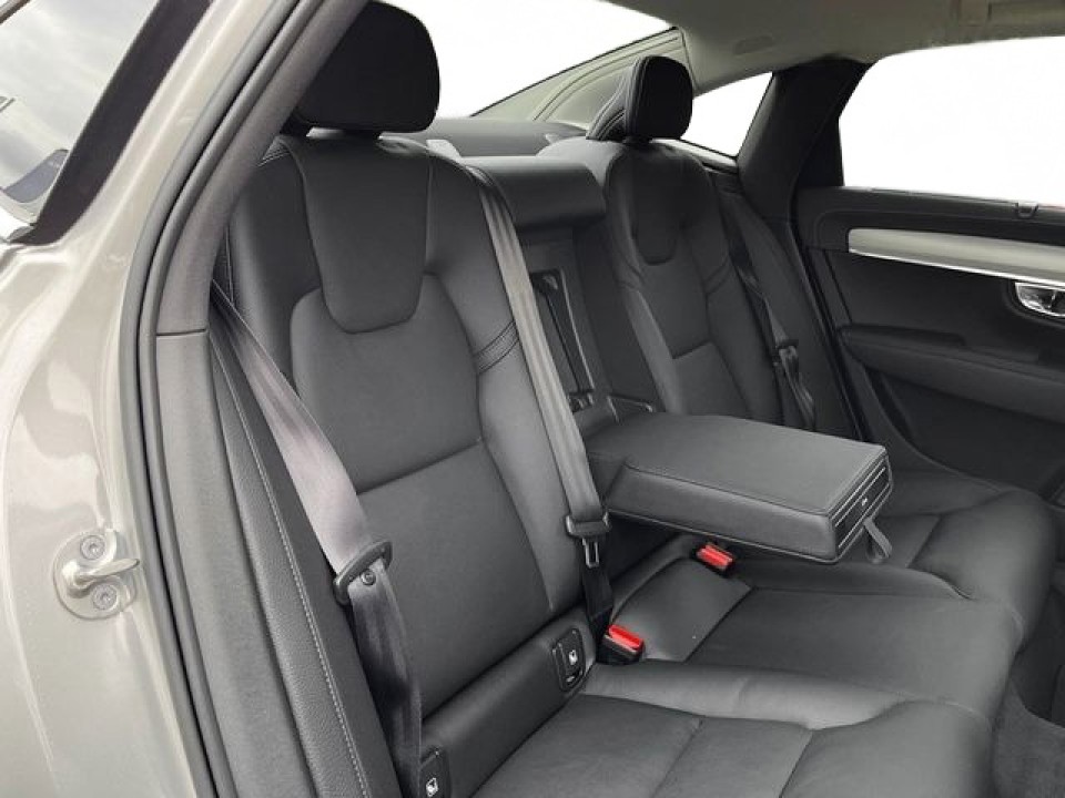 Volvo S90 T8 Recharge AWD - foto 6