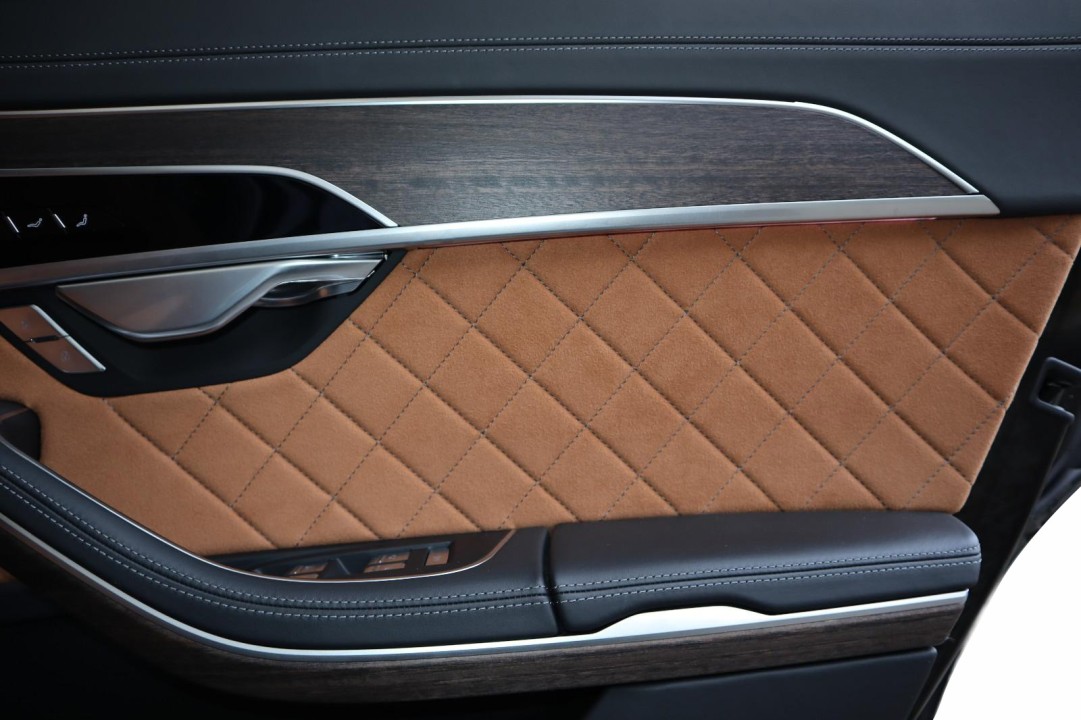 Audi A8 L 60 TFSIe quattro tiptronic - foto 40