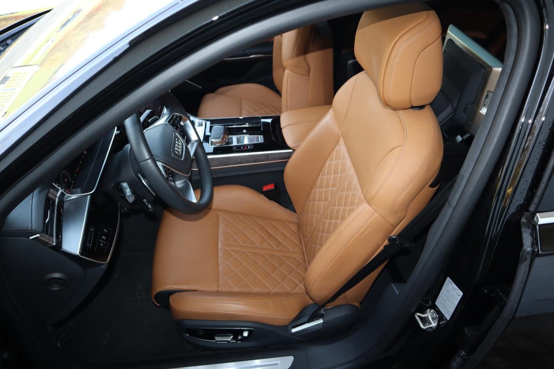 Audi A8 L 60 TFSIe quattro tiptronic - foto 13