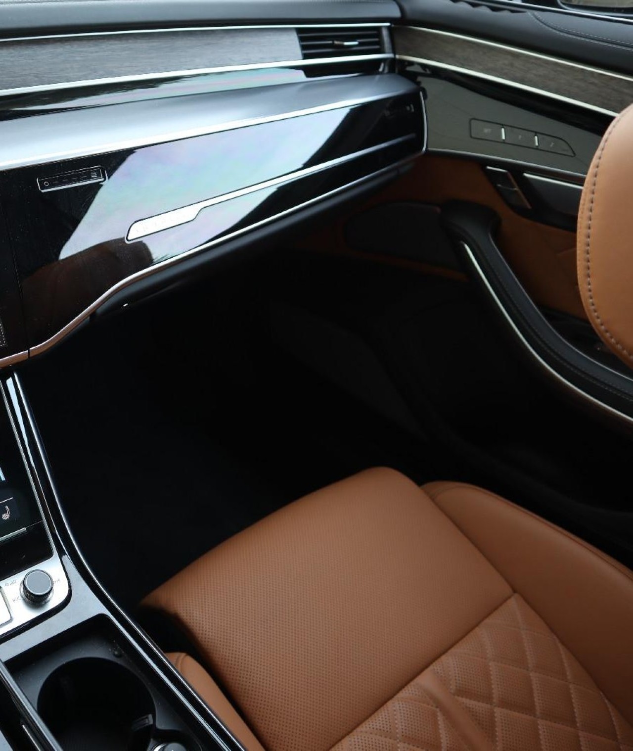 Audi A8 L 60 TFSIe quattro tiptronic - foto 33