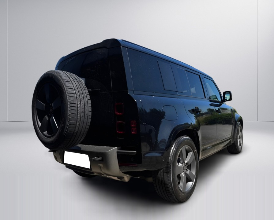 Land Rover Defender P300e X-Dynamic HSE 110 (5)