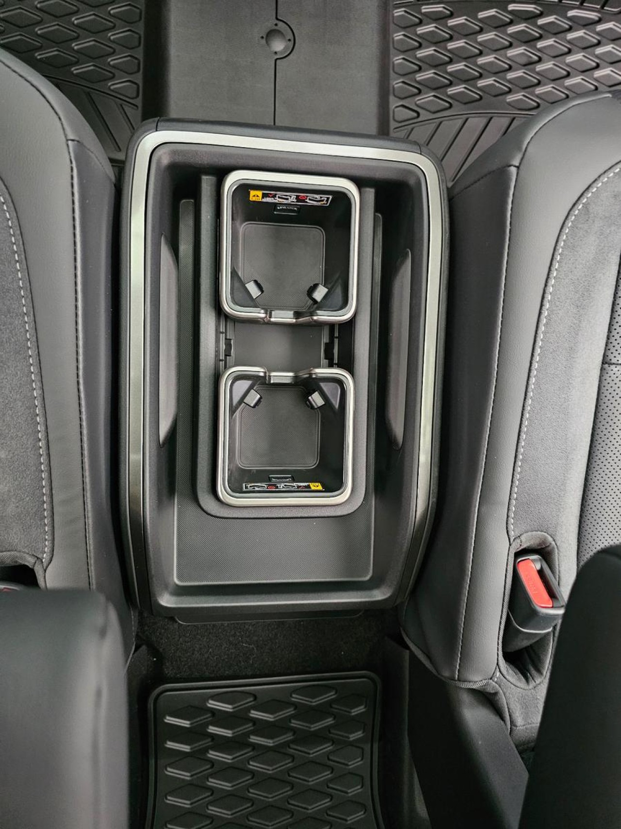 Lexus Seria TX 500h F-Sport - foto 33