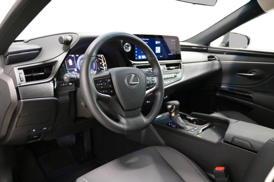 Lexus Seria ES 300h - foto 18