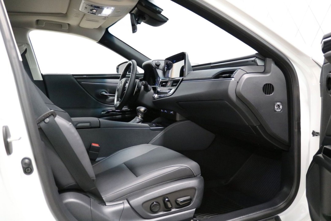 Lexus Seria ES 300h - foto 13
