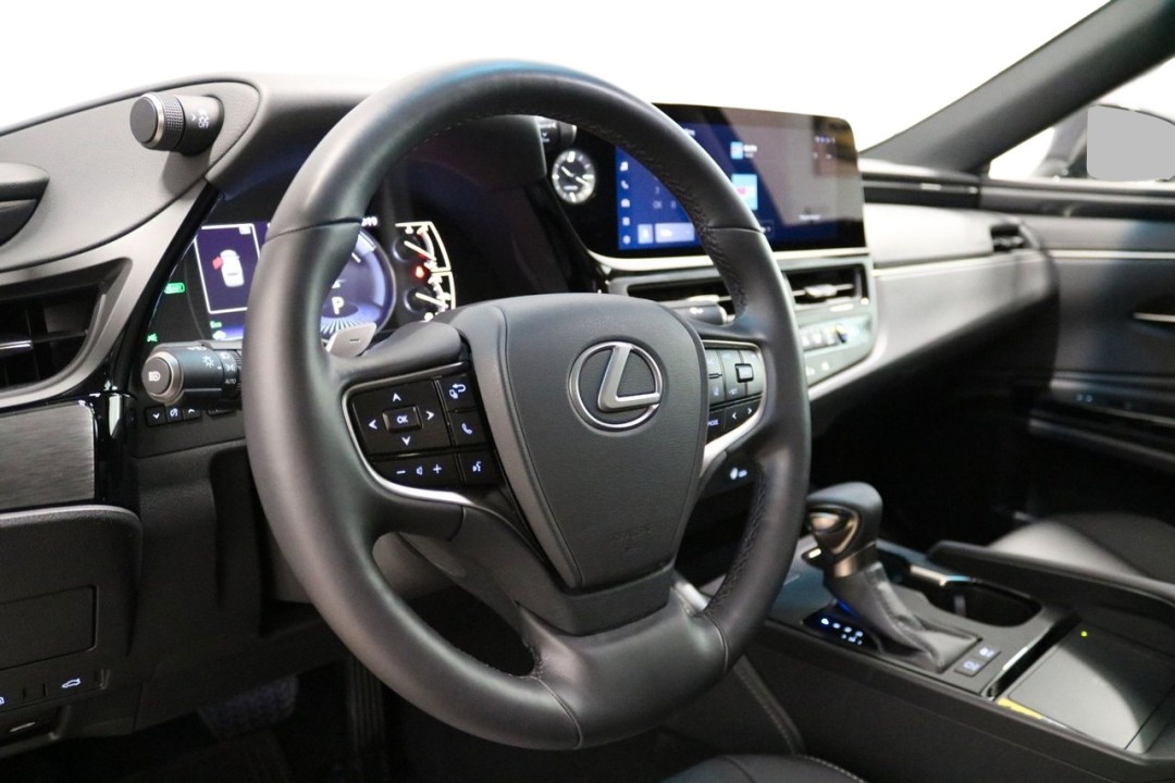 Lexus Seria ES 300h - foto 19