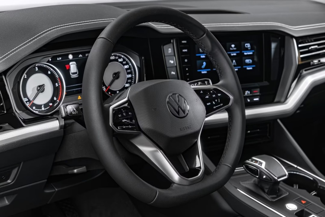 Volkswagen Touareg V6 TDI - foto 8