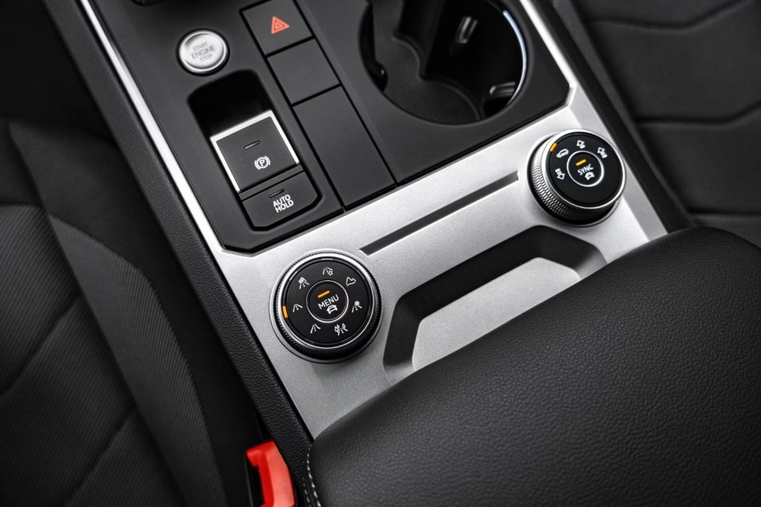 Volkswagen Touareg V6 TDI - foto 12