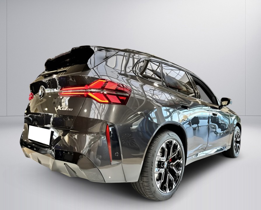 BMW X3 xDrive20i M-Sport (2)