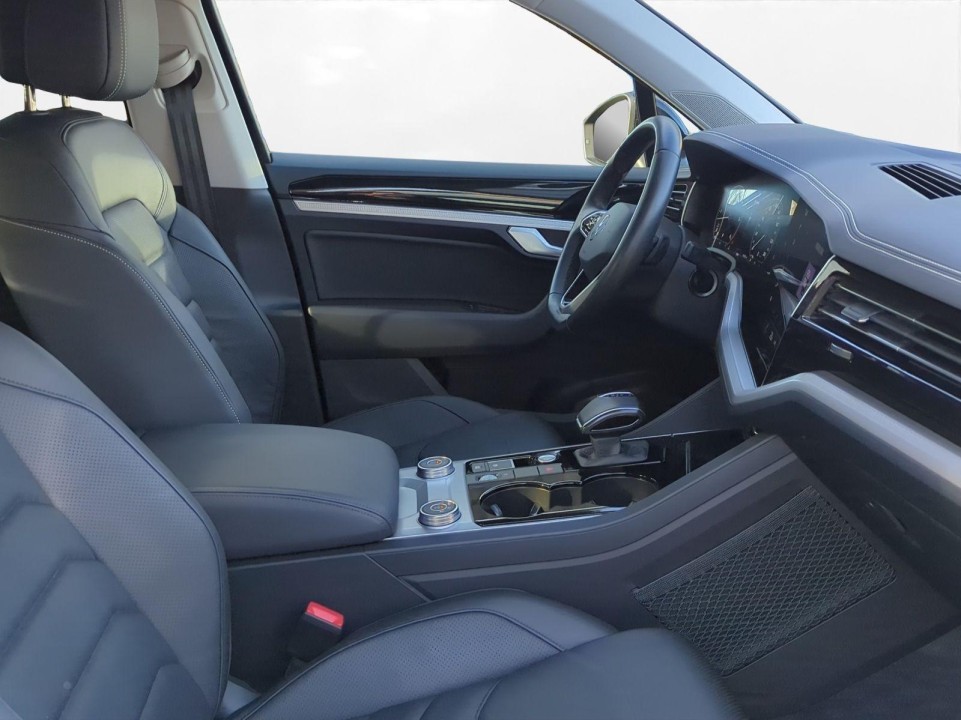 Volkswagen Touareg V6 TDI - foto 9