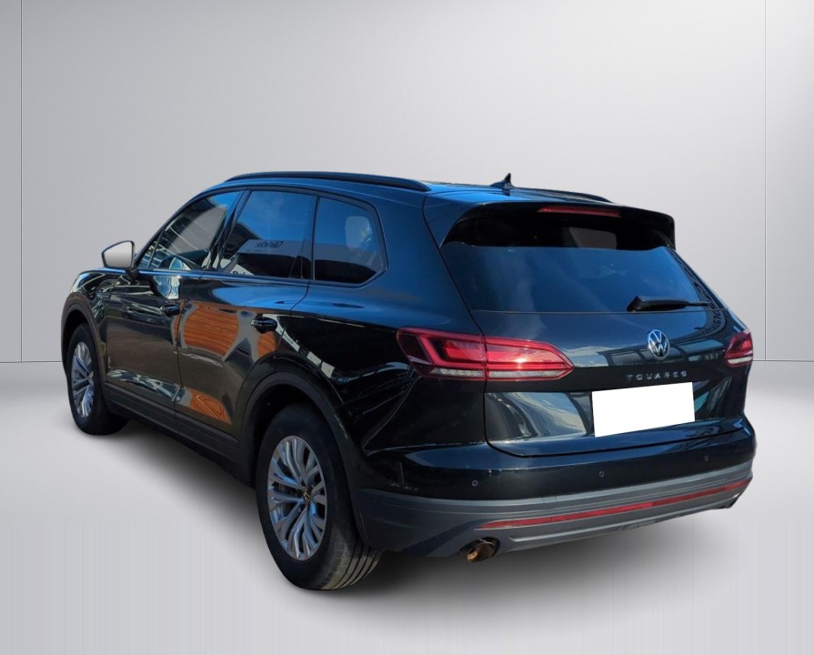 Volkswagen Touareg V6 TDI (4)
