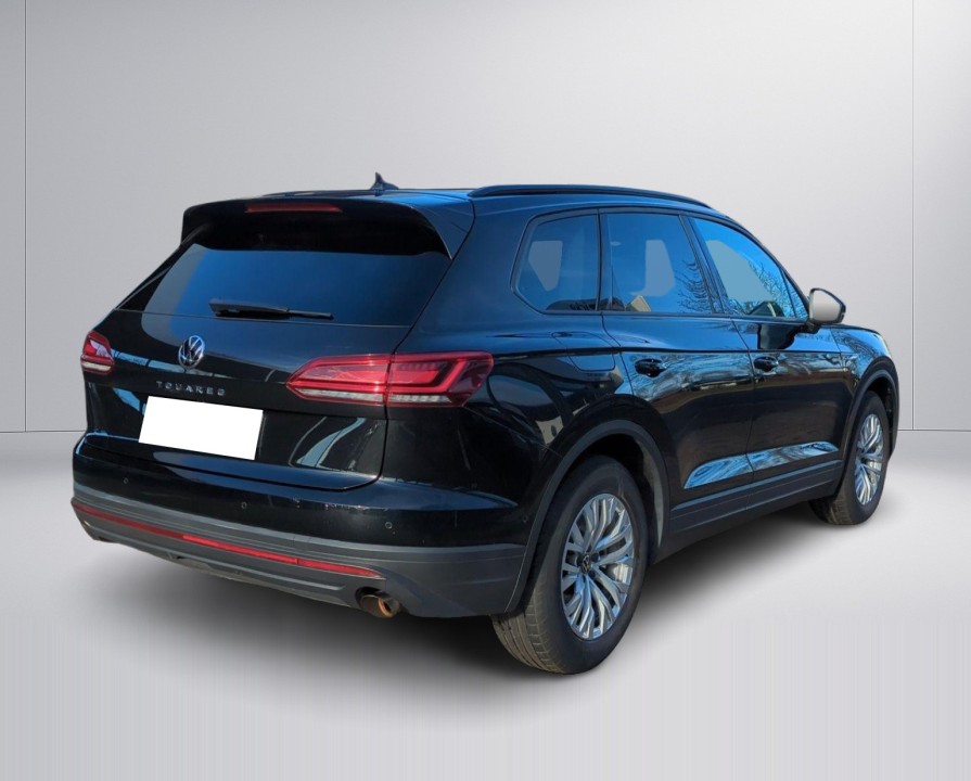 Volkswagen Touareg V6 TDI (2)