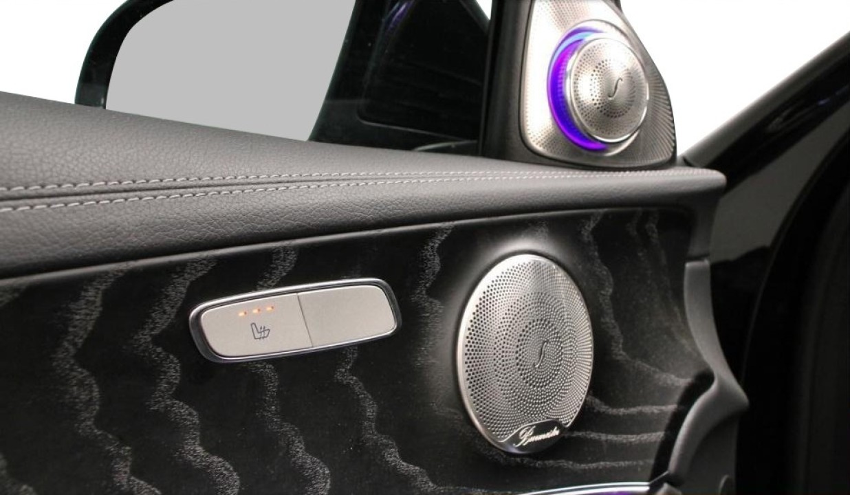 Mercedes-Benz E 300de 4MATIC - foto 7