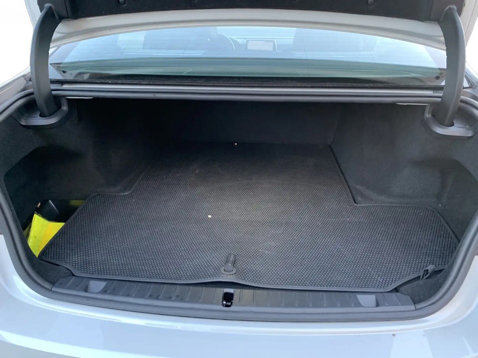 BMW Seria 7 745e M-Sport - foto 22