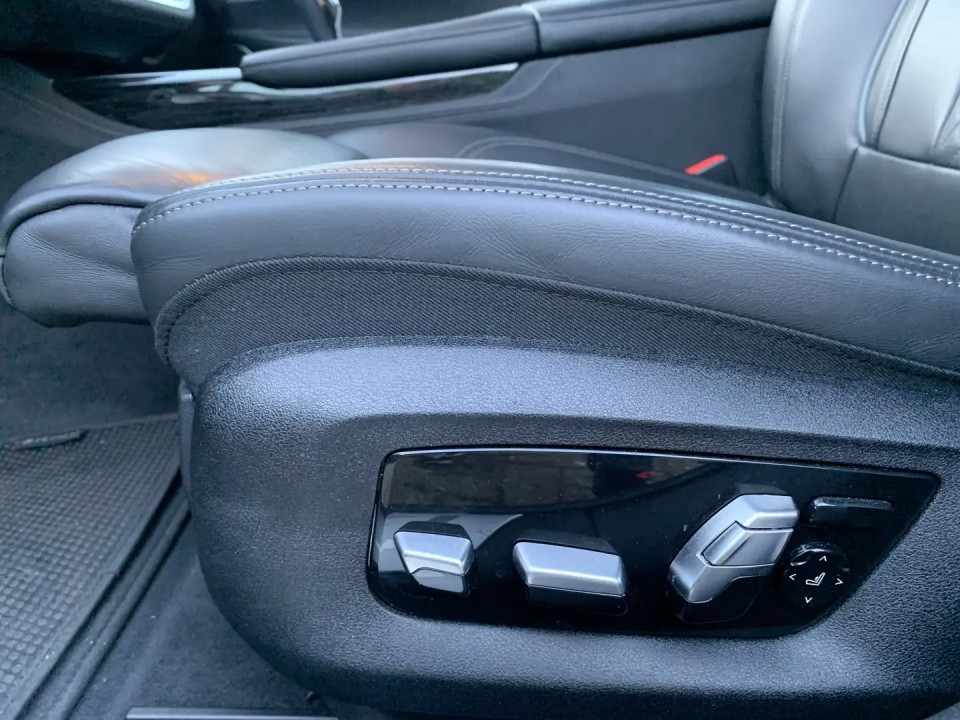 BMW Seria 7 745e M-Sport - foto 19