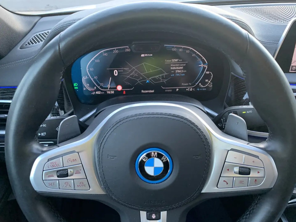 BMW Seria 7 745e M-Sport - foto 14