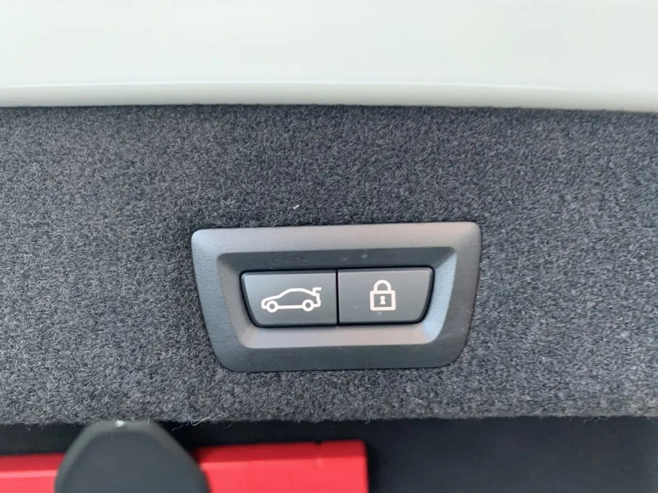 BMW Seria 7 745e M-Sport - foto 21