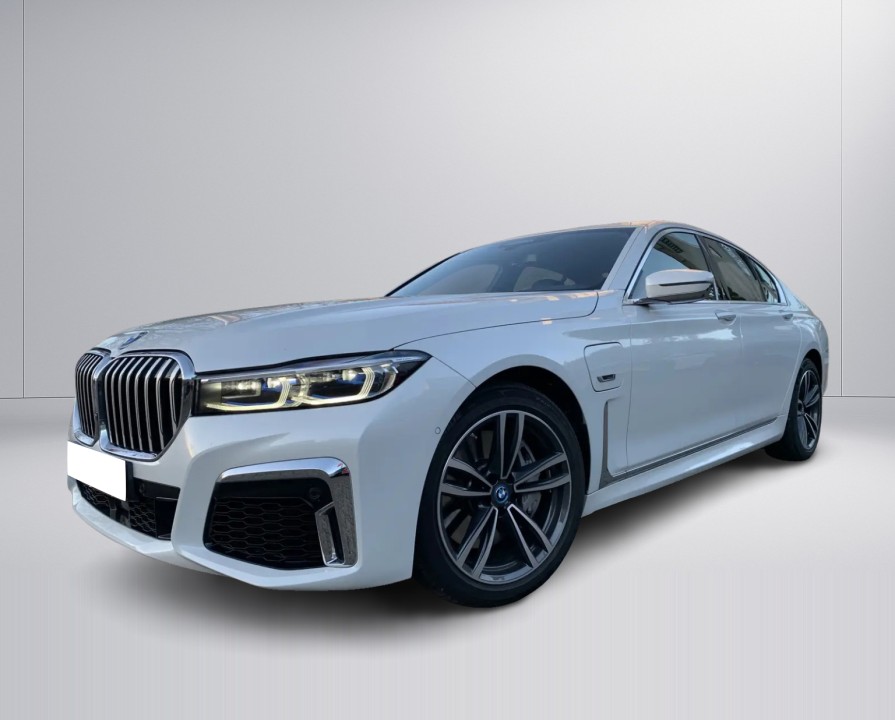 BMW Seria 7 745e M-Sport - foto 7