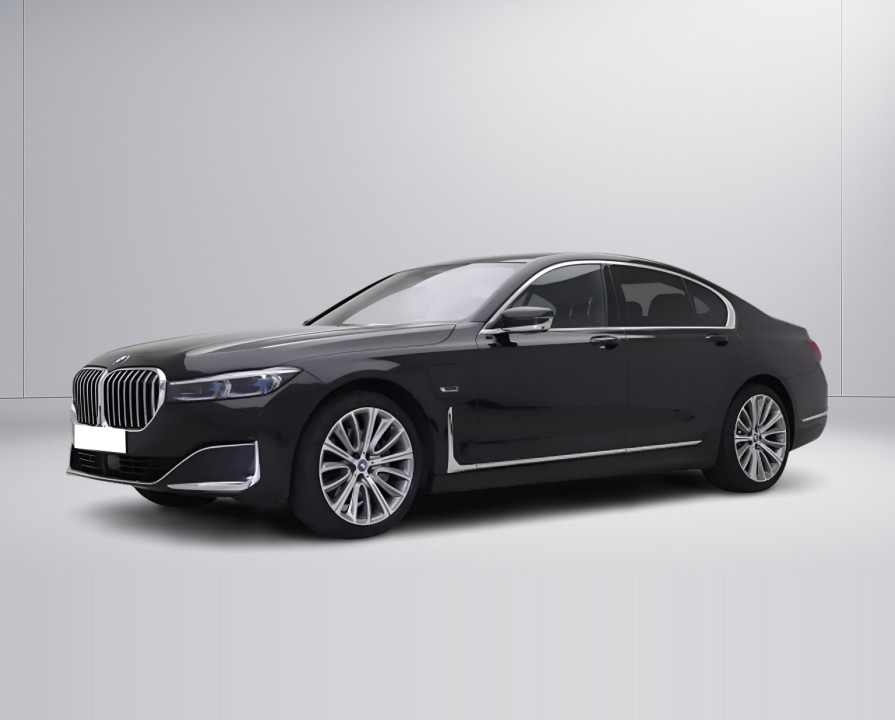 BMW Seria 7 745e - foto 6