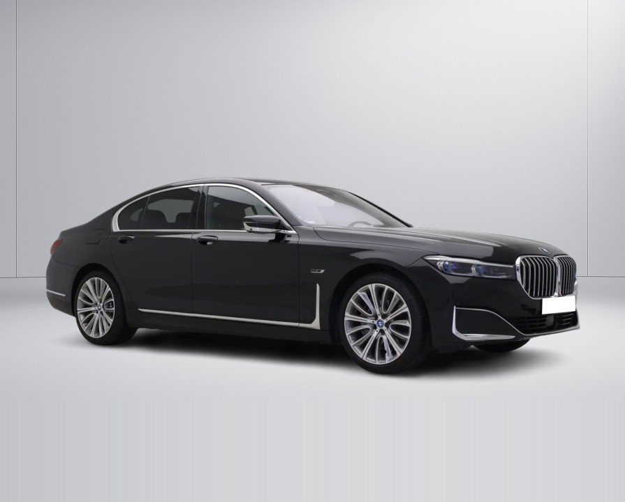 BMW Seria 7 745e