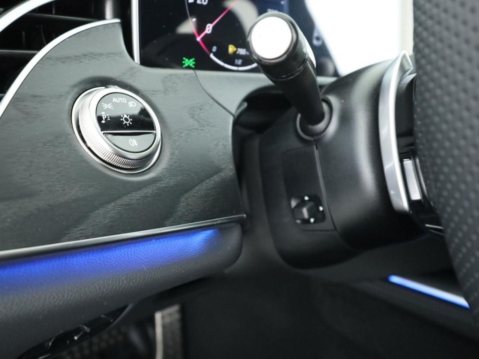 Mercedes-Benz E 220d AMG Line - foto 19