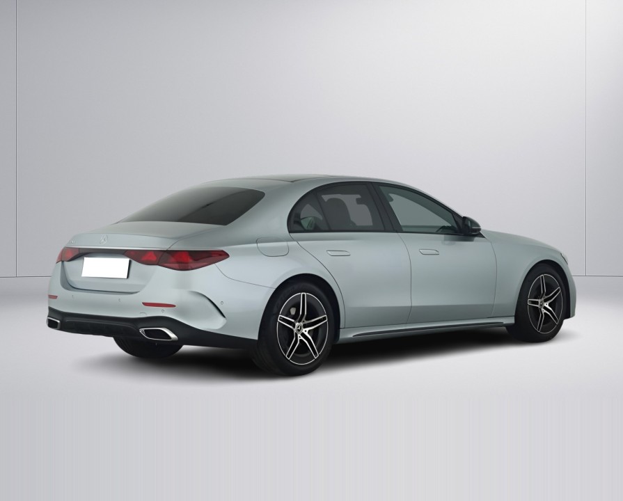 Mercedes-Benz E 220d AMG Line (3)