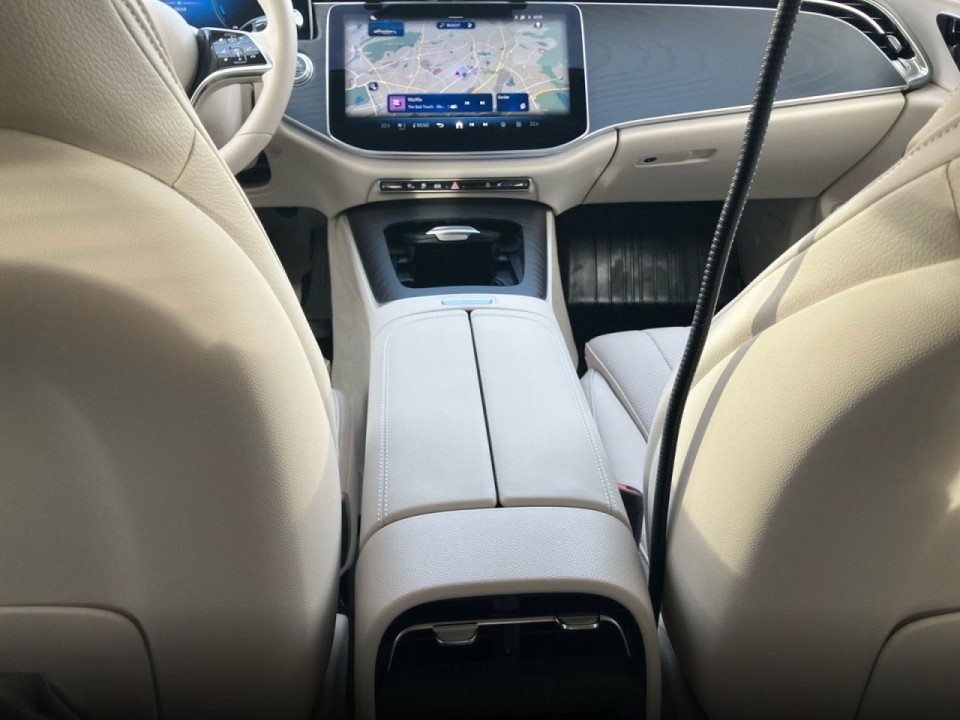 Mercedes-Benz E 300de 4MATIC AMG Line - foto 17