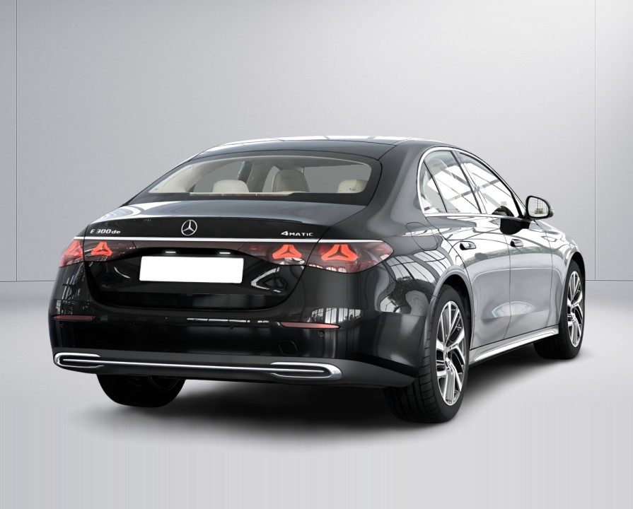 Mercedes-Benz E 300de 4MATIC AMG Line - foto 8
