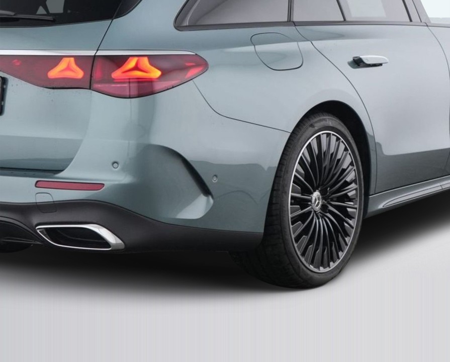 Mercedes-Benz E 300de T-Modell - foto 14