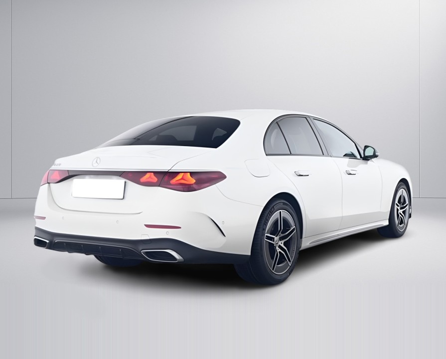 Mercedes-Benz E 200 AMG Line (3)