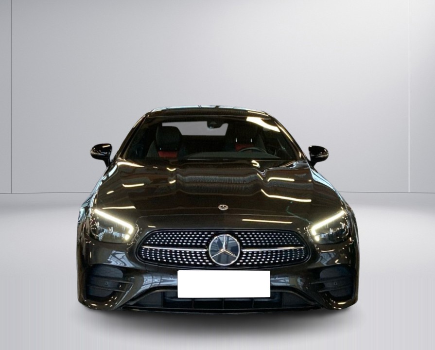 Mercedes-Benz E 300 Coupe AMG Line - foto 6