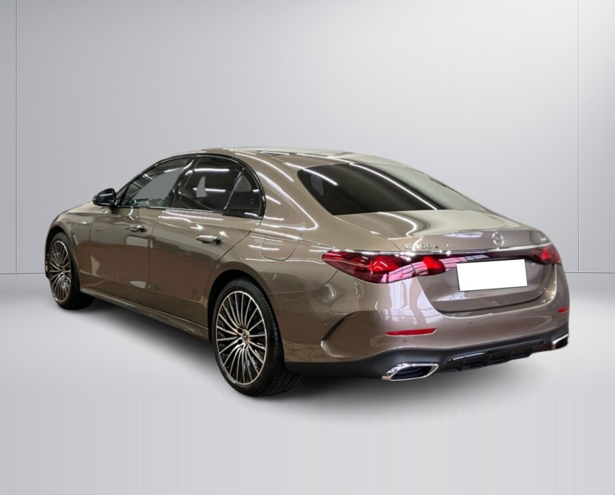Mercedes-Benz E 400e 4MATIC AMG Line (4)