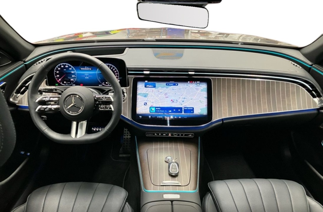 Mercedes-Benz E 400e 4MATIC AMG Line - foto 9