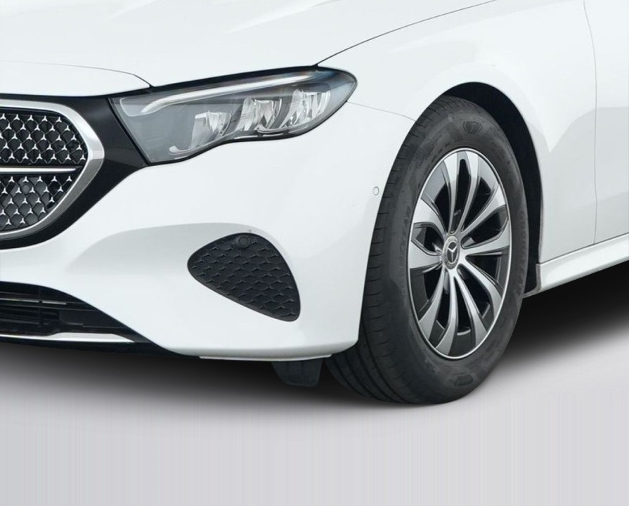 Mercedes-Benz E 200 Avantgarde - foto 13