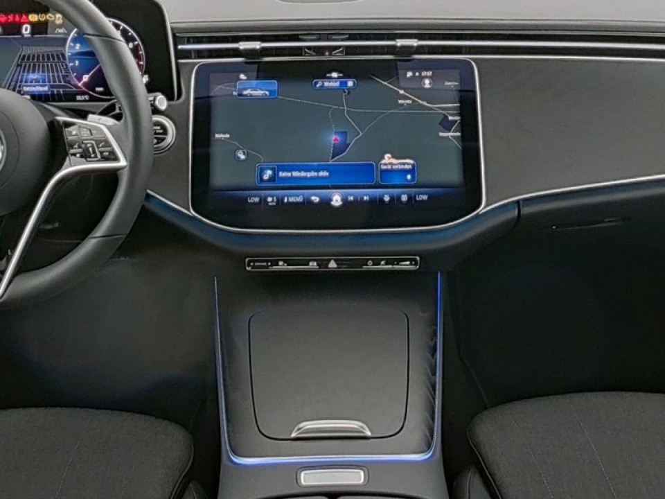 Mercedes-Benz E 200 Avantgarde - foto 10