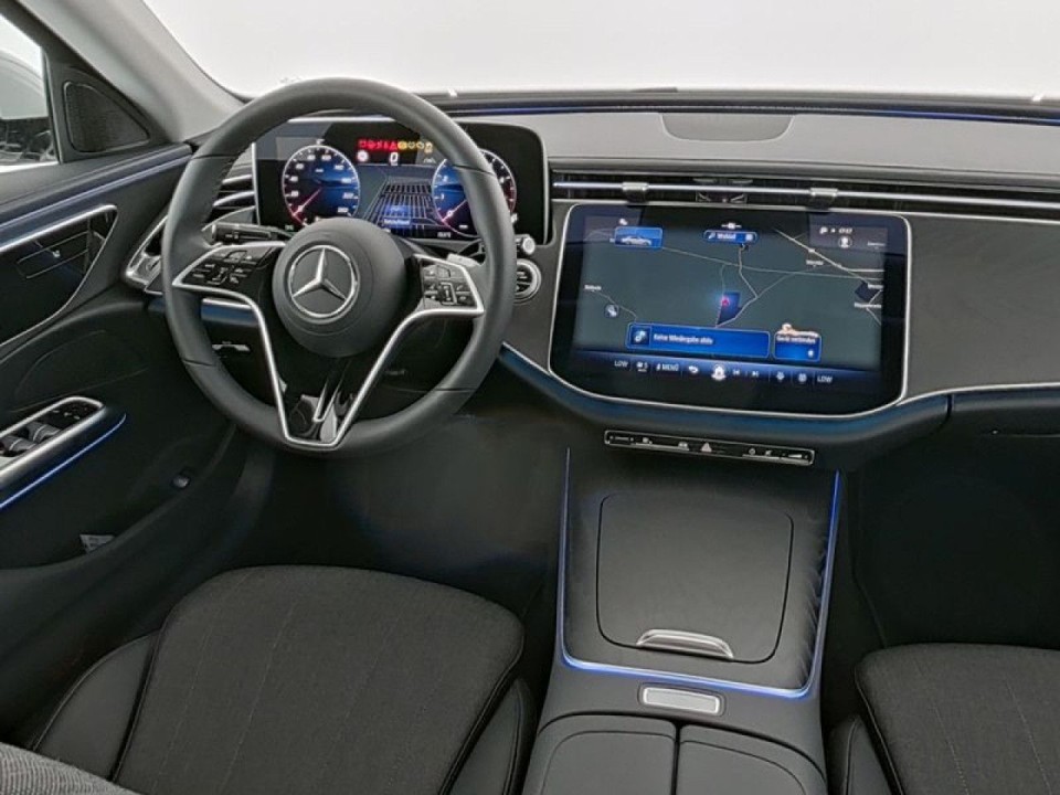 Mercedes-Benz E 200 Avantgarde - foto 6