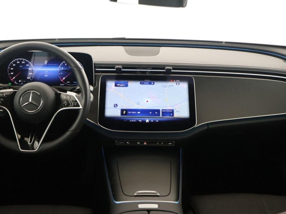 Mercedes-Benz E 200 Avantgarde - foto 15