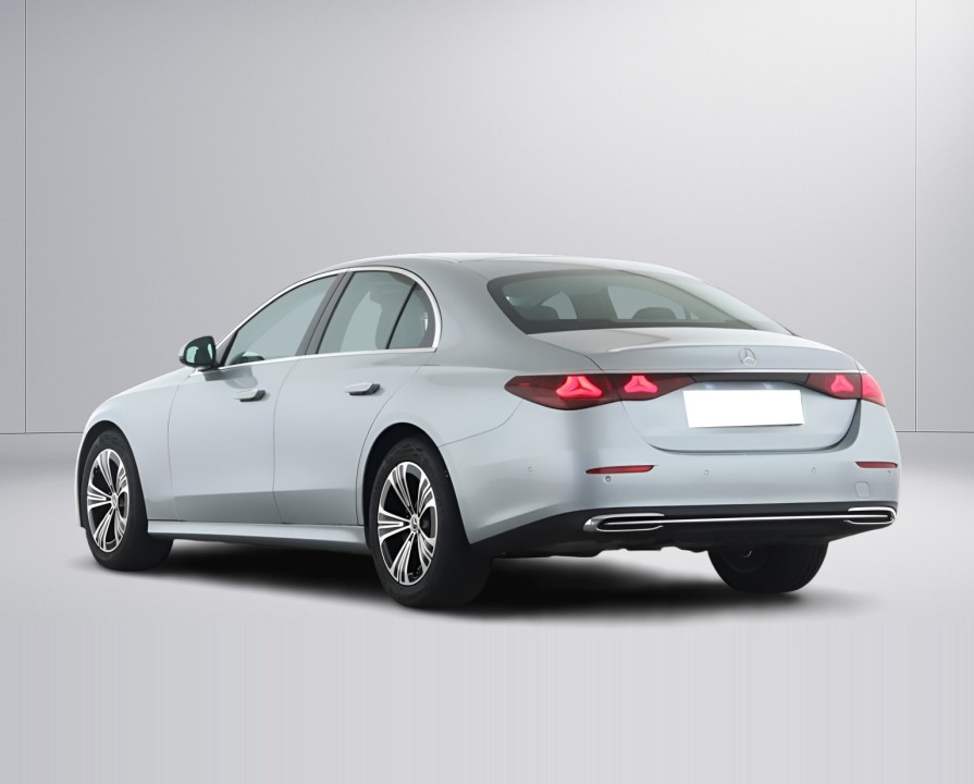 Mercedes-Benz E 200 Avantgarde - foto 6