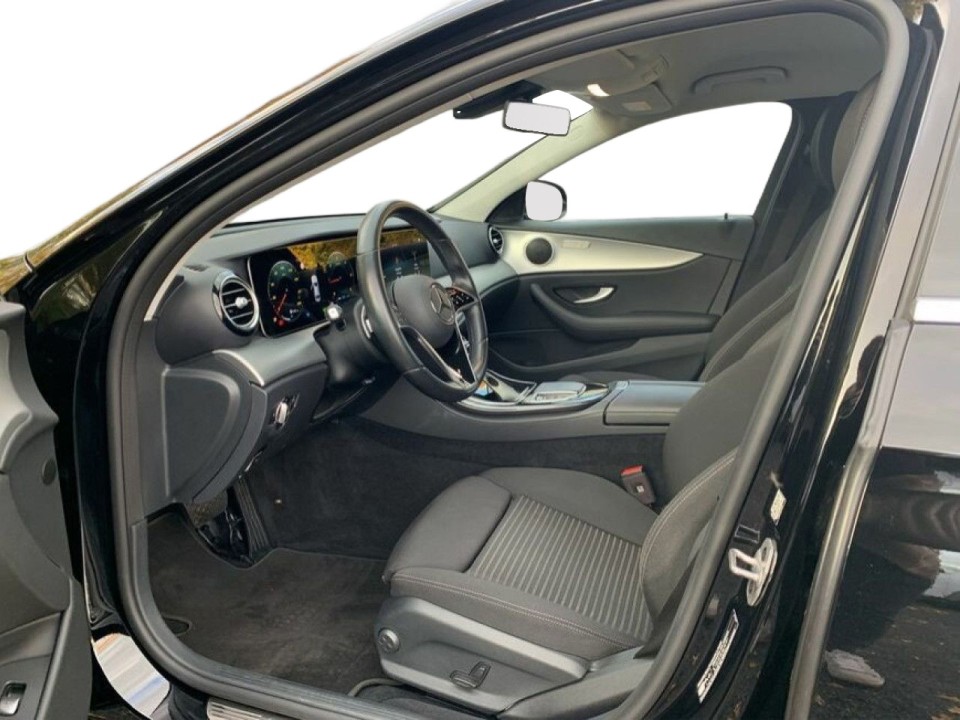 Mercedes-Benz E 220d Avantgarde - foto 12