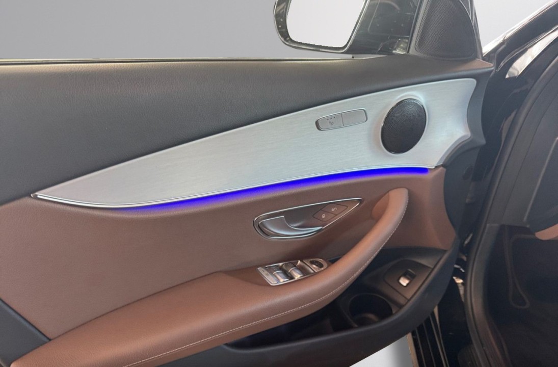 Mercedes-Benz E 400d 4MATIC Avantgarde - foto 12